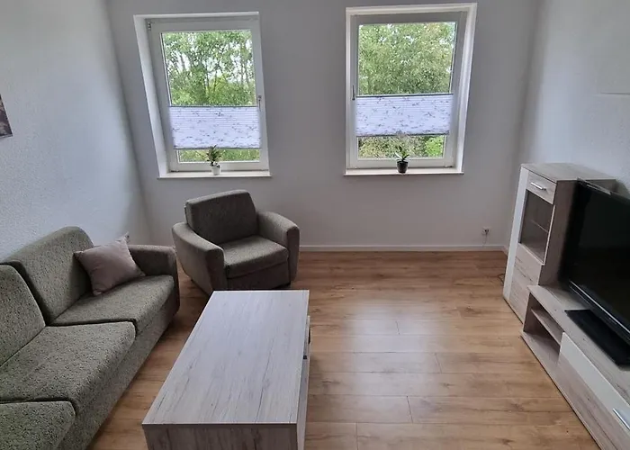 公寓 Mit 2 Schlafzimmern, Wlan Und Waschtrockner In Nahe Leuna, Leipzig *