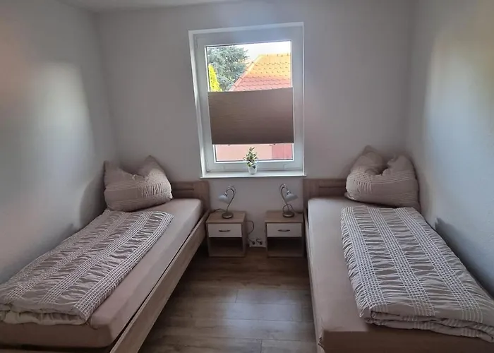 Mit 2 Schlafzimmern, Wlan Und Waschtrockner In Nahe Leuna, Leipzig Weißenfels